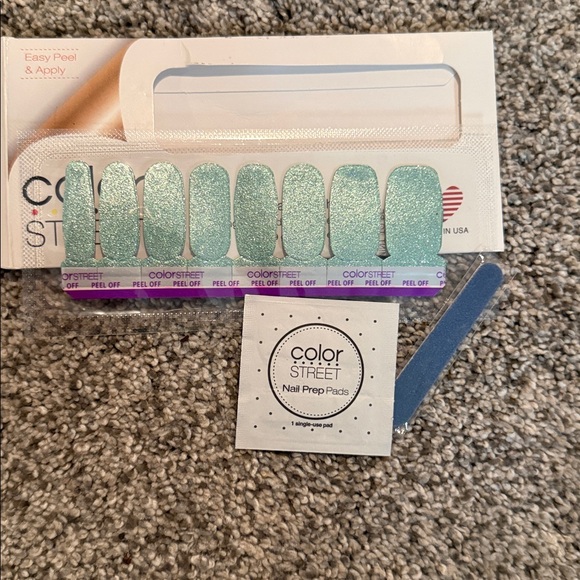 Color Street Shimmering Teal Nail Strips - Picture 2 of 3